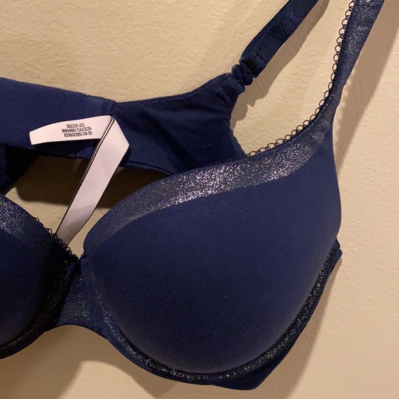 Victoria’s Secret Bra Size 36C Navy w/ silver trim - Picture 3 of 8